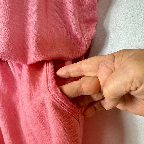 Pink Keyhole Back Sleeveless Romper S Pockets Relaxed Beachy Soft Girl Travel - Picture 7 of 13